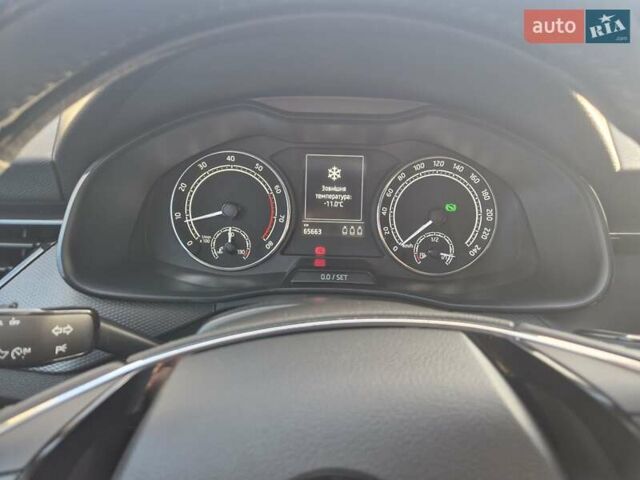 Білий Шкода KAMIQ, об'ємом двигуна 1.6 л та пробігом 65 тис. км за 20500 $, фото 6 на Automoto.ua