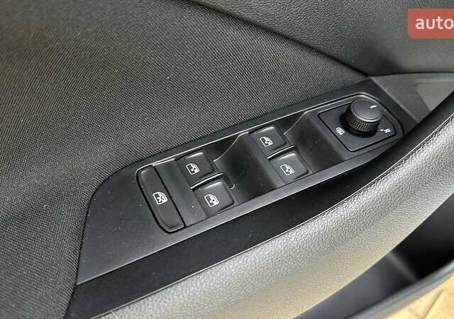 Белый Шкода KAMIQ, объемом двигателя 1 л и пробегом 15 тыс. км за 19800 $, фото 7 на Automoto.ua