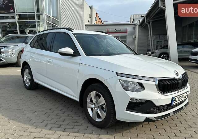 Белый Шкода KAMIQ, объемом двигателя 1 л и пробегом 15 тыс. км за 19800 $, фото 1 на Automoto.ua