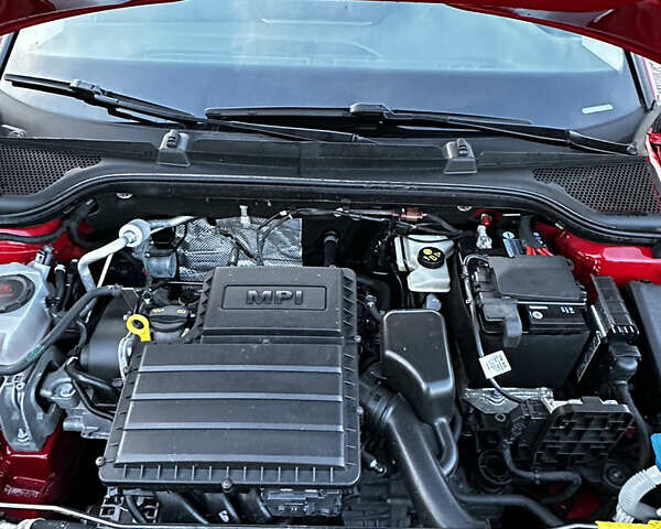 Червоний Шкода KAMIQ, об'ємом двигуна 1.6 л та пробігом 60 тис. км за 19900 $, фото 21 на Automoto.ua