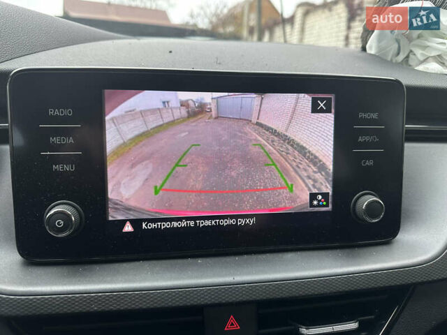 Червоний Шкода KAMIQ, об'ємом двигуна 1.5 л та пробігом 36 тис. км за 13800 $, фото 14 на Automoto.ua