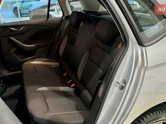 купить новое авто Шкода KAMIQ 2024 года от официального дилера Моторкрафт Шкода фото