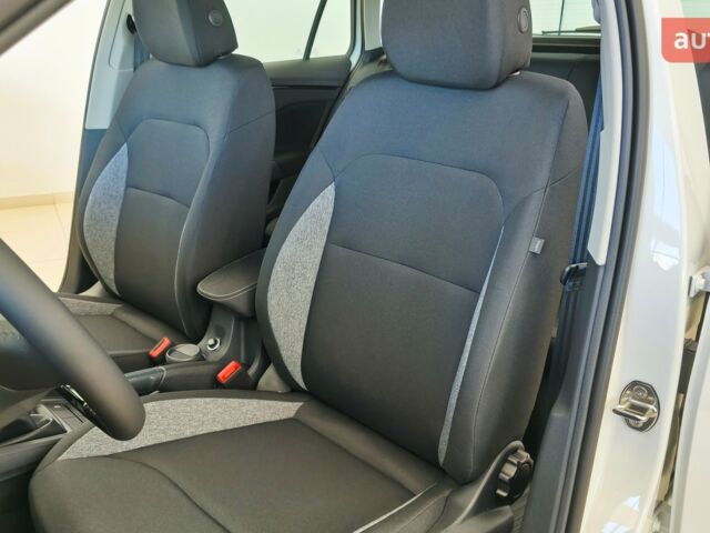 Шкода KAMIQ, об'ємом двигуна 1 л та пробігом 0 тис. км за 21653 $, фото 21 на Automoto.ua