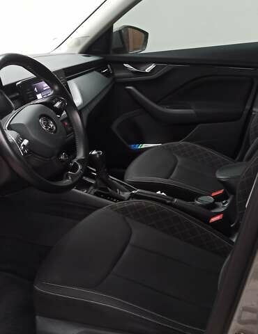 Серый Шкода KAMIQ, объемом двигателя 1.6 л и пробегом 80 тыс. км за 19300 $, фото 10 на Automoto.ua