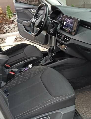 Серый Шкода KAMIQ, объемом двигателя 1.6 л и пробегом 80 тыс. км за 19300 $, фото 22 на Automoto.ua