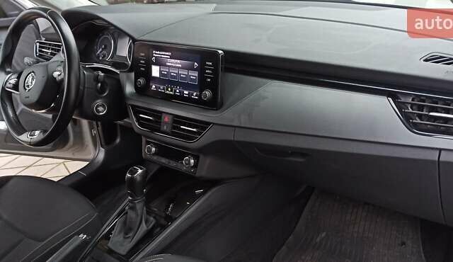 Серый Шкода KAMIQ, объемом двигателя 1.6 л и пробегом 80 тыс. км за 19300 $, фото 21 на Automoto.ua
