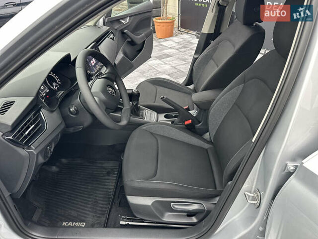 Серый Шкода KAMIQ, объемом двигателя 1.6 л и пробегом 56 тыс. км за 17800 $, фото 37 на Automoto.ua