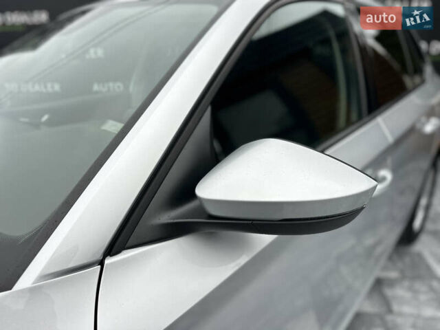 Серый Шкода KAMIQ, объемом двигателя 1.6 л и пробегом 56 тыс. км за 17800 $, фото 16 на Automoto.ua