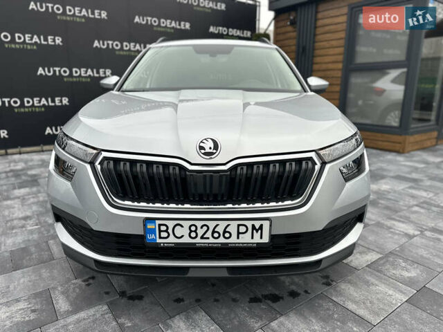 Серый Шкода KAMIQ, объемом двигателя 1.6 л и пробегом 56 тыс. км за 17800 $, фото 2 на Automoto.ua