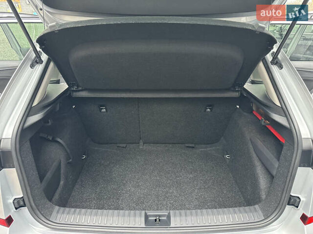 Серый Шкода KAMIQ, объемом двигателя 1.6 л и пробегом 56 тыс. км за 17800 $, фото 48 на Automoto.ua