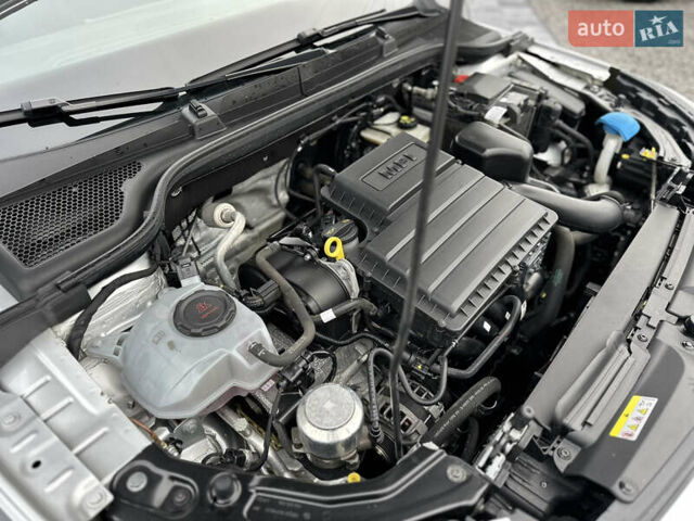 Серый Шкода KAMIQ, объемом двигателя 1.6 л и пробегом 56 тыс. км за 17800 $, фото 71 на Automoto.ua