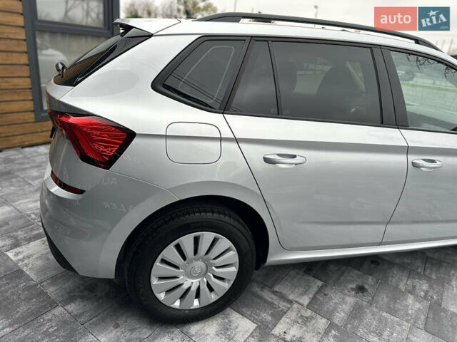Серый Шкода KAMIQ, объемом двигателя 1.6 л и пробегом 56 тыс. км за 17800 $, фото 9 на Automoto.ua
