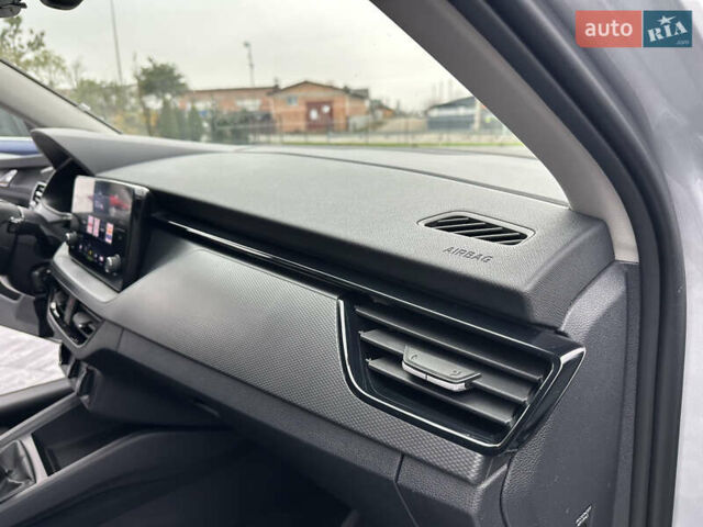 Серый Шкода KAMIQ, объемом двигателя 1.6 л и пробегом 56 тыс. км за 17800 $, фото 63 на Automoto.ua