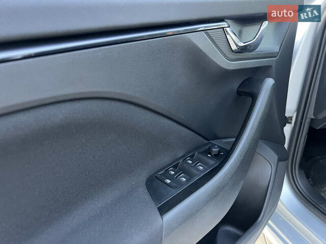 Сірий Шкода KAMIQ, об'ємом двигуна 1.6 л та пробігом 22 тис. км за 22500 $, фото 5 на Automoto.ua