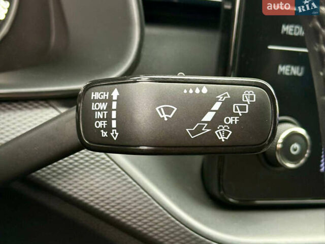 Серый Шкода KAMIQ, объемом двигателя 1.6 л и пробегом 6 тыс. км за 21800 $, фото 24 на Automoto.ua