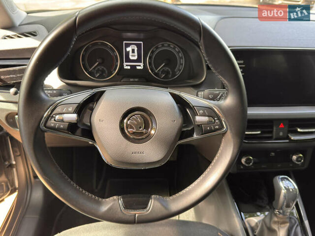 Серый Шкода KAMIQ, объемом двигателя 1.6 л и пробегом 14 тыс. км за 23300 $, фото 17 на Automoto.ua