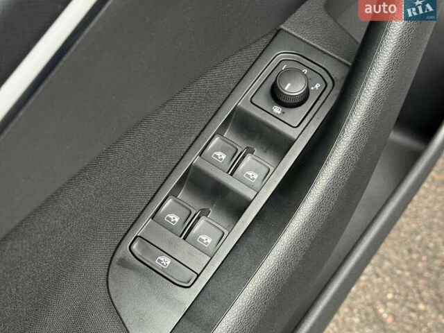 Серый Шкода KAMIQ, объемом двигателя 1.6 л и пробегом 6 тыс. км за 21800 $, фото 19 на Automoto.ua