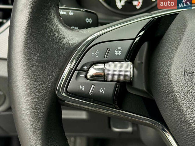 Серый Шкода KAMIQ, объемом двигателя 1.6 л и пробегом 6 тыс. км за 21800 $, фото 22 на Automoto.ua