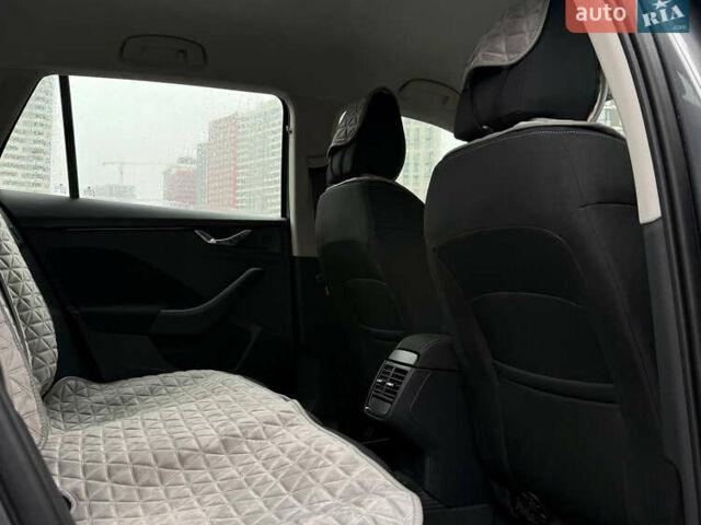 Серый Шкода KAMIQ, объемом двигателя 1.6 л и пробегом 6 тыс. км за 21800 $, фото 34 на Automoto.ua