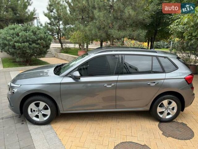 Серый Шкода KAMIQ, объемом двигателя 1 л и пробегом 2 тыс. км за 23783 $, фото 7 на Automoto.ua