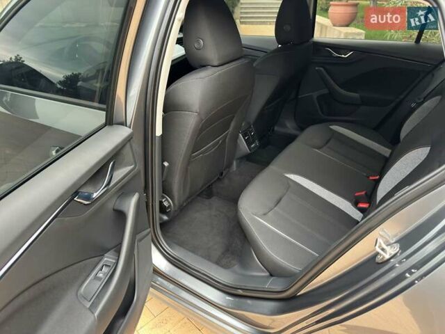 Серый Шкода KAMIQ, объемом двигателя 1 л и пробегом 2 тыс. км за 23783 $, фото 6 на Automoto.ua
