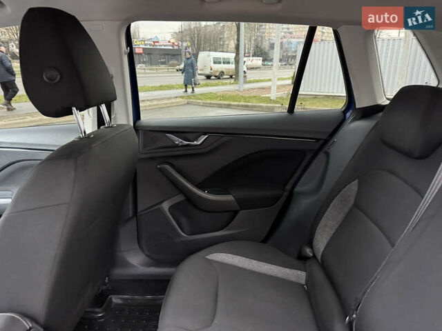 Синий Шкода KAMIQ, объемом двигателя 1.6 л и пробегом 162 тыс. км за 13500 $, фото 23 на Automoto.ua