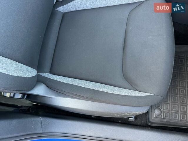 Синій Шкода KAMIQ, об'ємом двигуна 1.6 л та пробігом 219 тис. км за 10800 $, фото 10 на Automoto.ua