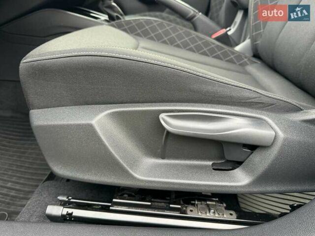 Синий Шкода KAMIQ, объемом двигателя 1.6 л и пробегом 56 тыс. км за 19500 $, фото 62 на Automoto.ua