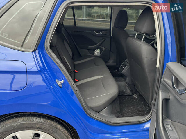 Синий Шкода KAMIQ, объемом двигателя 1.6 л и пробегом 162 тыс. км за 13500 $, фото 19 на Automoto.ua