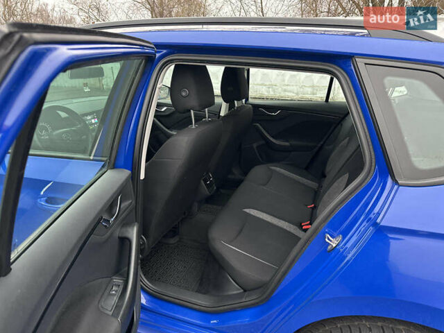 Синий Шкода KAMIQ, объемом двигателя 1.6 л и пробегом 245 тыс. км за 12200 $, фото 5 на Automoto.ua