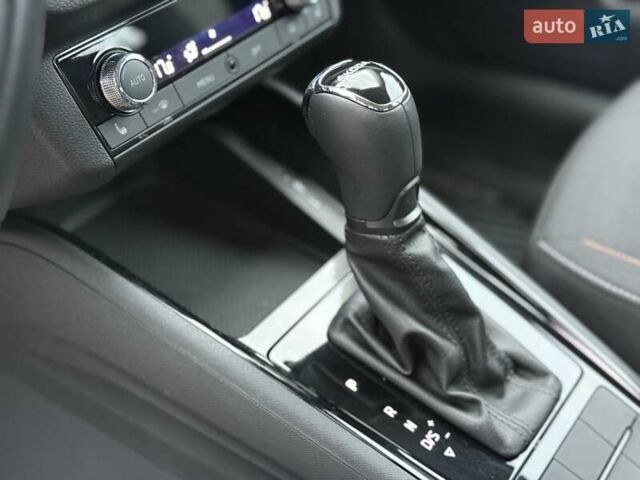 Шкода KAMIQ 2021 у Києві на Automoto.ua Синій Шкода KAMIQ, об'ємом двигуна 1.6 л та пробігом 56 тис. км за 19900 $, фото 48 на Automoto.ua
