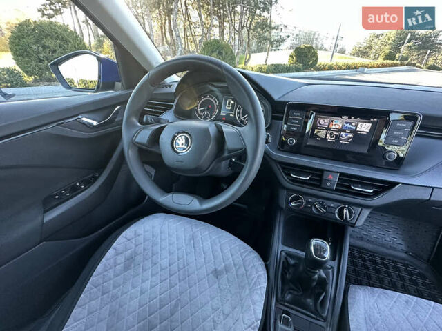 Шкода KAMIQ 2021 у Дніпро (Дніпропетровську) на Automoto.ua Синій Шкода KAMIQ, об'ємом двигуна 1.6 л та пробігом 268 тис. км за 11300 $, фото 5 на Automoto.ua