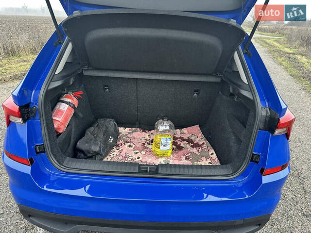 Синий Шкода KAMIQ, объемом двигателя 1.6 л и пробегом 231 тыс. км за 10800 $, фото 8 на Automoto.ua