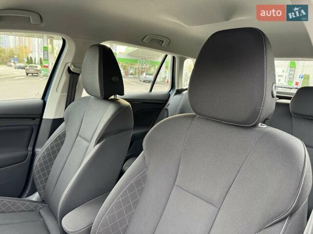 Синий Шкода KAMIQ, объемом двигателя 1.6 л и пробегом 56 тыс. км за 19500 $, фото 47 на Automoto.ua