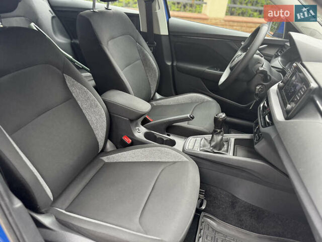 Синий Шкода KAMIQ, объемом двигателя 1.6 л и пробегом 150 тыс. км за 11900 $, фото 14 на Automoto.ua