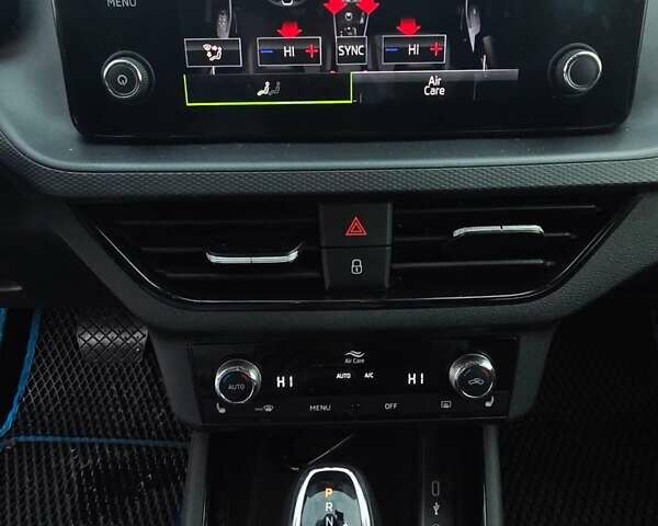Синій Шкода KAMIQ, об'ємом двигуна 1.6 л та пробігом 137 тис. км за 18700 $, фото 8 на Automoto.ua
