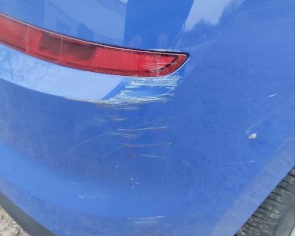 Синий Шкода KAMIQ, объемом двигателя 1.6 л и пробегом 300 тыс. км за 9000 $, фото 4 на Automoto.ua