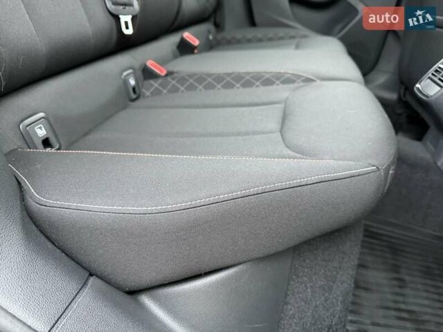 Синій Шкода KAMIQ, об'ємом двигуна 1.6 л та пробігом 56 тис. км за 20800 $, фото 52 на Automoto.ua
