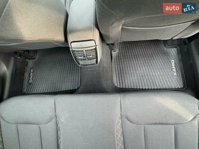 Синий Шкода KAMIQ, объемом двигателя 1.6 л и пробегом 56 тыс. км за 19500 $, фото 78 на Automoto.ua