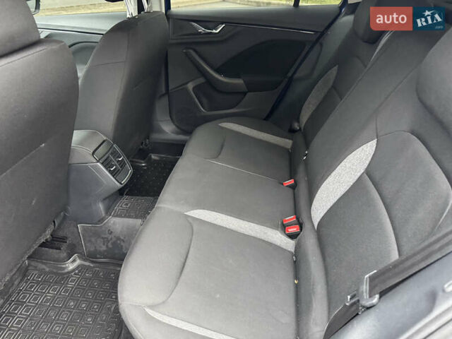 Синий Шкода KAMIQ, объемом двигателя 1.6 л и пробегом 162 тыс. км за 13500 $, фото 22 на Automoto.ua