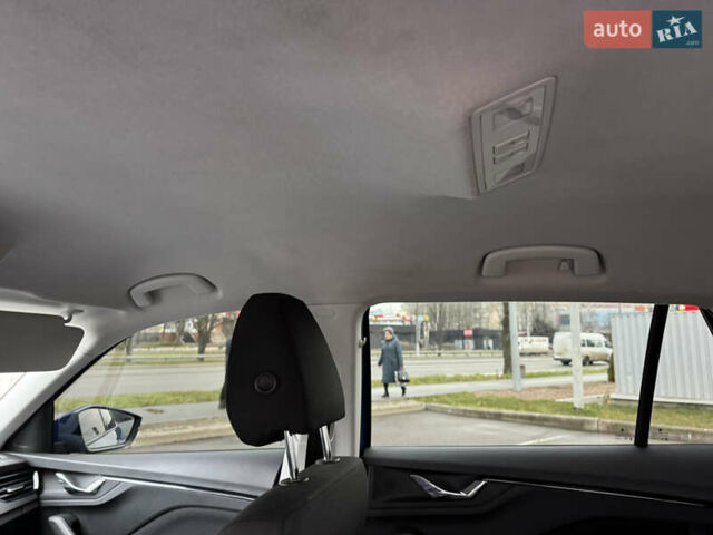 Синий Шкода KAMIQ, объемом двигателя 1.6 л и пробегом 162 тыс. км за 13500 $, фото 24 на Automoto.ua