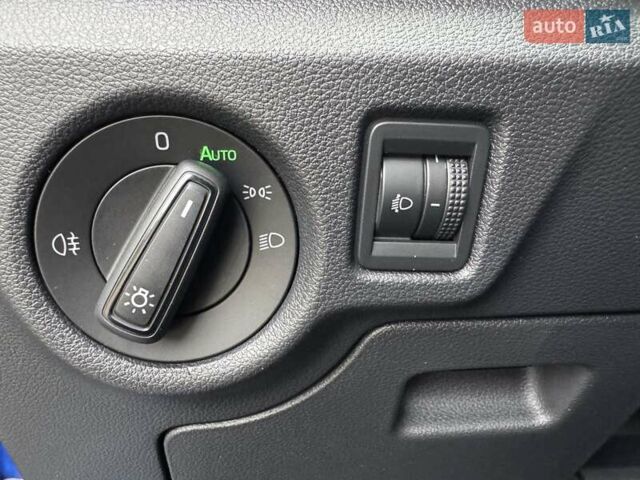 Синий Шкода KAMIQ, объемом двигателя 1.6 л и пробегом 25 тыс. км за 21500 $, фото 63 на Automoto.ua