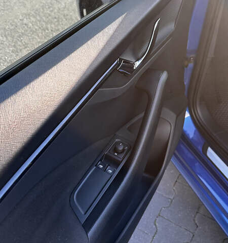 Синій Шкода KAMIQ, об'ємом двигуна 1.6 л та пробігом 25 тис. км за 21000 $, фото 6 на Automoto.ua