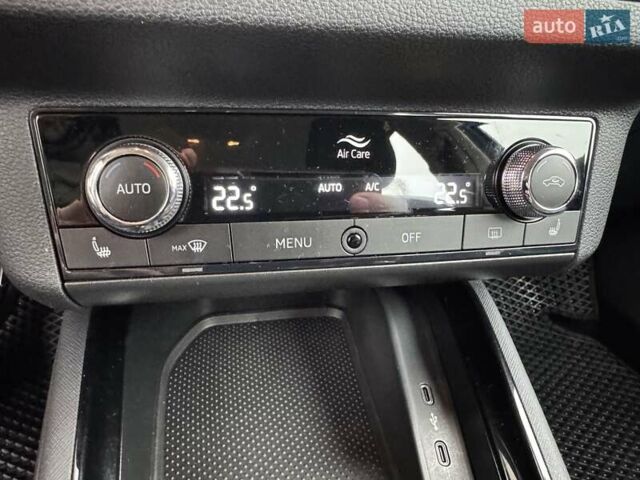 Синій Шкода KAMIQ, об'ємом двигуна 1.6 л та пробігом 25 тис. км за 20999 $, фото 50 на Automoto.ua