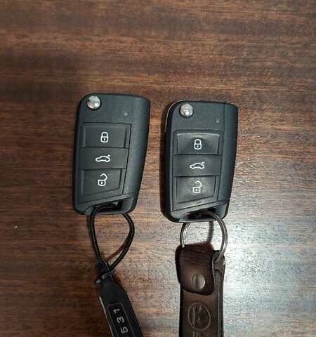 Синій Шкода KAMIQ, об'ємом двигуна 1.6 л та пробігом 25 тис. км за 21000 $, фото 23 на Automoto.ua