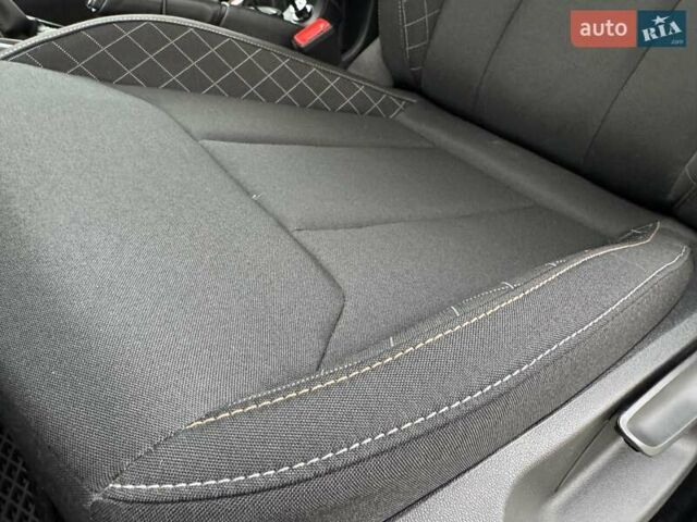 Синий Шкода KAMIQ, объемом двигателя 1.6 л и пробегом 25 тыс. км за 21500 $, фото 54 на Automoto.ua