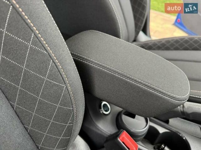 Синий Шкода KAMIQ, объемом двигателя 1.6 л и пробегом 25 тыс. км за 21500 $, фото 31 на Automoto.ua