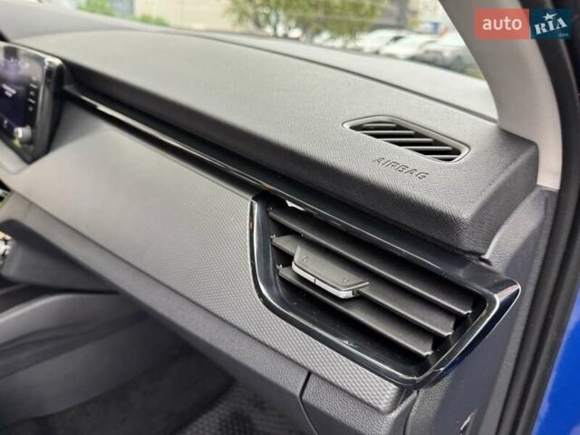 Синий Шкода KAMIQ, объемом двигателя 1.6 л и пробегом 25 тыс. км за 21500 $, фото 26 на Automoto.ua