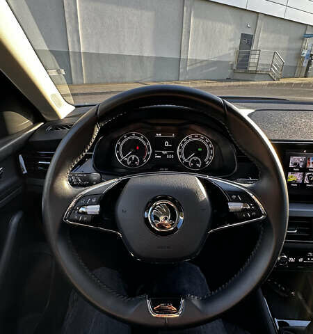 Синій Шкода KAMIQ, об'ємом двигуна 1.6 л та пробігом 25 тис. км за 21000 $, фото 12 на Automoto.ua