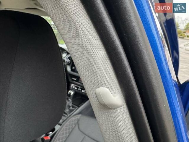 Синій Шкода KAMIQ, об'ємом двигуна 1.6 л та пробігом 25 тис. км за 20999 $, фото 36 на Automoto.ua